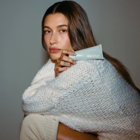 Rhode Barrier Restore Cream - Picture 7 of 9